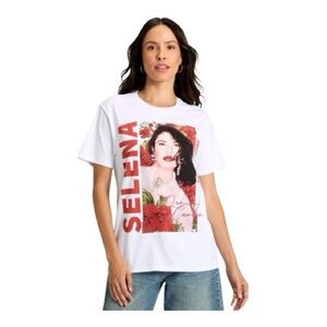 Selena - NWT - Selena Quintanilla-Perez “Queen of Cumbia” Amor Prohibido Tee